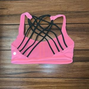 Lululemon sports bra, size 4!!!